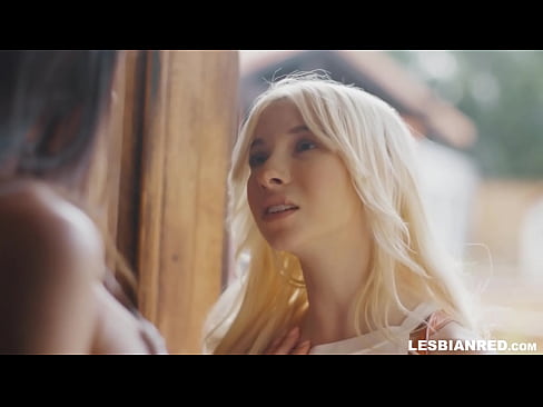 ❤️ Ang babaye mipauli pipila ka bulan ang milabay ug mikaon sa puki sa iyang stepmom Porn video sa amon